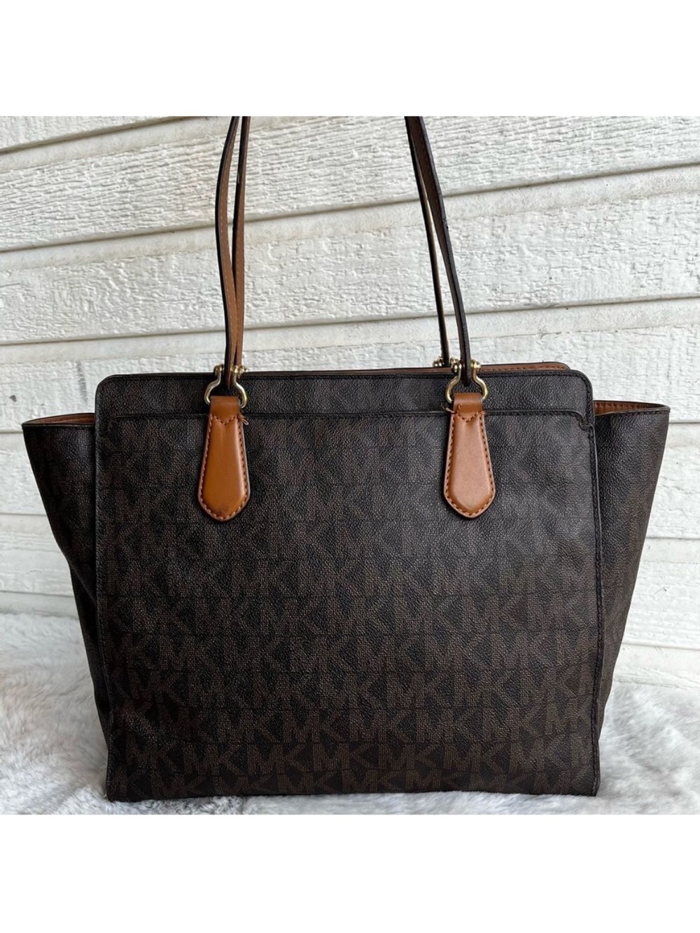 MICHAEL KORS Signature Marilyn Sheila Taryn Dee Dee Tote laptop Work Bag - Picture 2 of 9